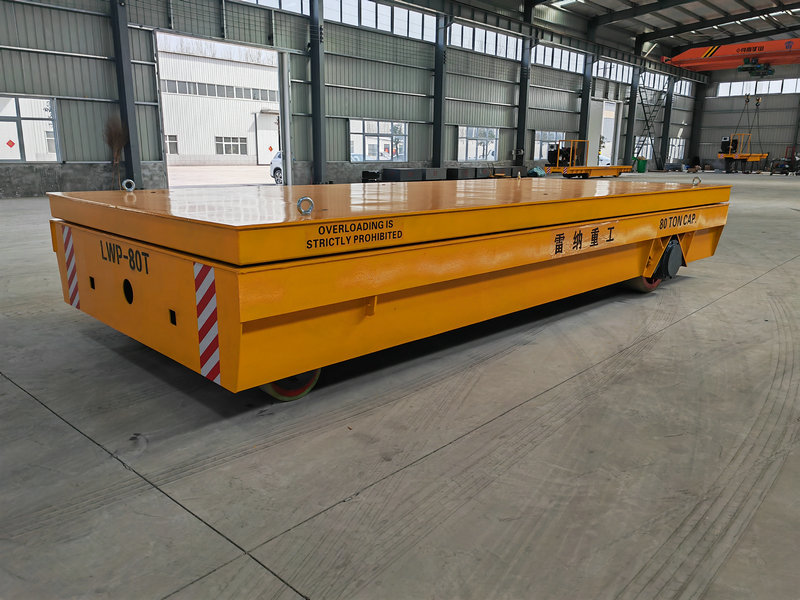 80 ตัน Heavy Duty Hydraulic Lifting Trackless รถเข็น